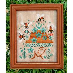 Carriage House Samplings - Bees In Her Bonnet