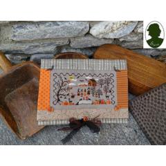 Sara Guermani - Pochette Halloween w/4 Buttons