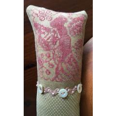 Dames of the Needle - Barn Yard Pin Cushion