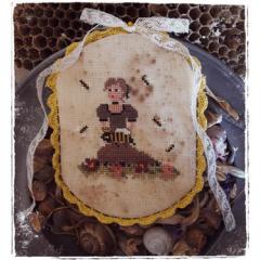 Fairy Wool In The Wood - Queen Bee