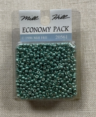 Mill Hill Seed Beads 00561 - Ice Green Economy Pack Ø 2,2 mm