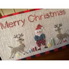 Frog Cottage Designs - Santa And Friends