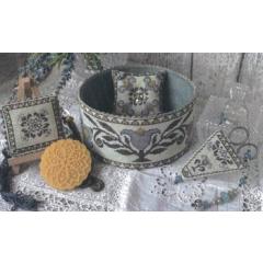 Mani Di Donna - Enchanted Tulip Sewing Basket