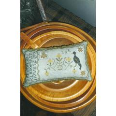 Chessie & Me - Bird & Bee Pyn Pillow