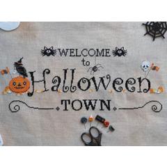 Stickvorlage Serenita Di Campagna - Welcome To Halloween Town