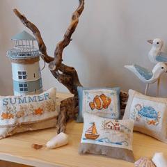 Stickvorlage Serenita Di Campagna - Summer Set Cuscinetti