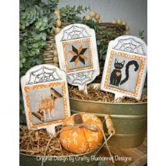 Halloween Stitchy Stakes - Crafty Bluebonnet Designs (Stickvorlage)