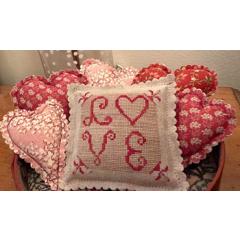 Love & Hearts - Running With Needles & Scissors (Stickvorlage)