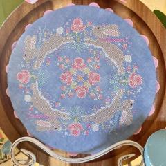 Luhu Stitches - Bunnies Round The Rosy