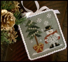 Stickvorlage Little House Needleworks - 2010 Ornament 3 Hes A Flake
