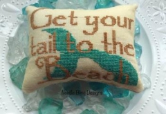Stickvorlage Needle Bling Designs - Get Your Tail To The Beach