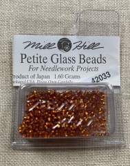 Mill Hill Seed-Petite Beads - 42033 Autumn Flame Ø 1,5 mm
