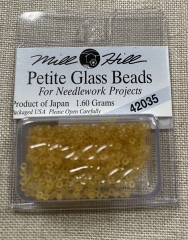 Mill Hill Seed-Petite Beads 42035 Matte Maize Ø 1,5 mm