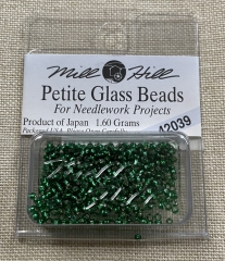 Mill Hill Seed-Petite Beads 42039 Brilliant Green Ø 1,5 mm