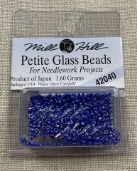 Mill Hill Seed-Petite Beads - 42040 Periwinkle Ø 1,5 mm