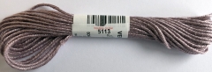 Soie dAlger Au Ver A Soie Seidenstickgarn Farbe 5113 rot violett / lila