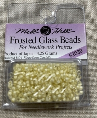 Mill Hill Seed-Frosted Beads 62039 Ivory Creme Ø 2,2 mm
