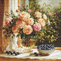 Vase with Roses and Blueberries - Luca-S (Stickpackung)