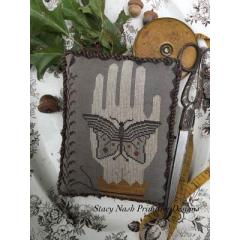 Stacy Nash Primitives - Moon Moth Pinkeep - Ausverkauf