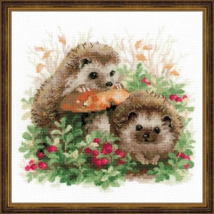 Riolis Stickpackung - Hedgehogs in Lingonberries