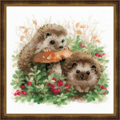 Riolis - Stickbild Hedgehogs in Lingonberries