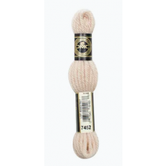 DMC Laine Colbert Gobelinwolle - 7452 beige