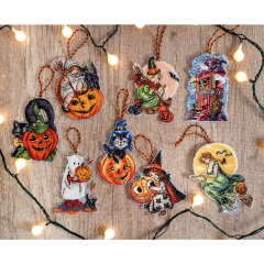 Stickpackung Leti Stitch - Halloween Toys 8er-Set 11x9 cm