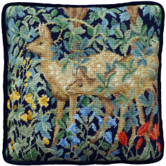 Bothy Threads Henry Dearle - Greenery Deer Tapestry