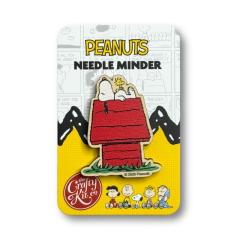 The Crafty Kit Company - Needle Minder Snoopy on the Doghouse